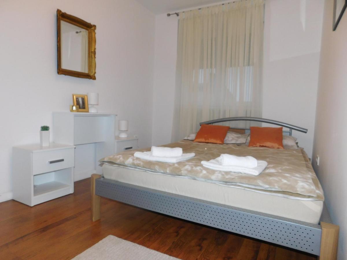 Apartman Ana Zupanja Exterior foto